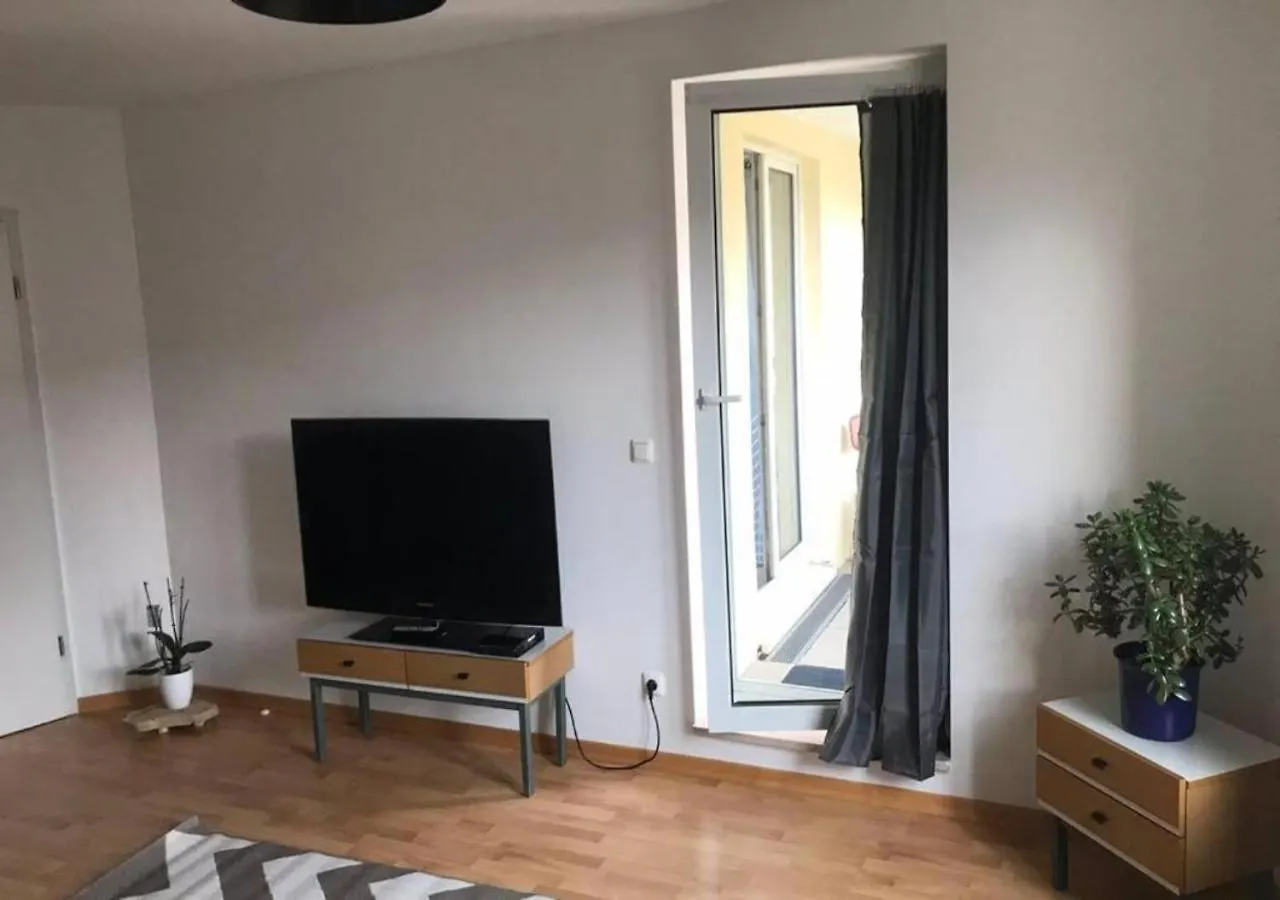 Live Easy With Balcony,Netflix, Quiet, Close To Football Stadium, Direct Train Connection, Espresso Maker Leipzig Apartment