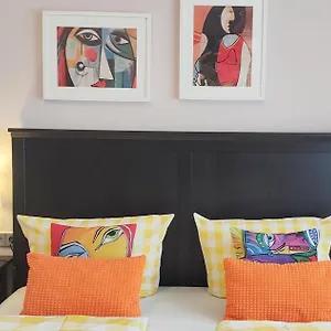  Apartment Reicher
