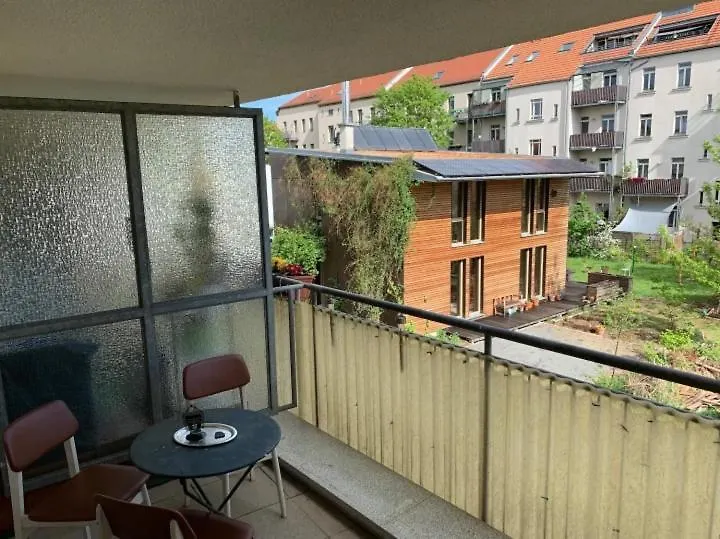 Διαμέρισμα Live Easy With Balcony,Netflix, Quiet, Close To Football Stadium, Direct Train Connection, Espresso Maker Λειψία